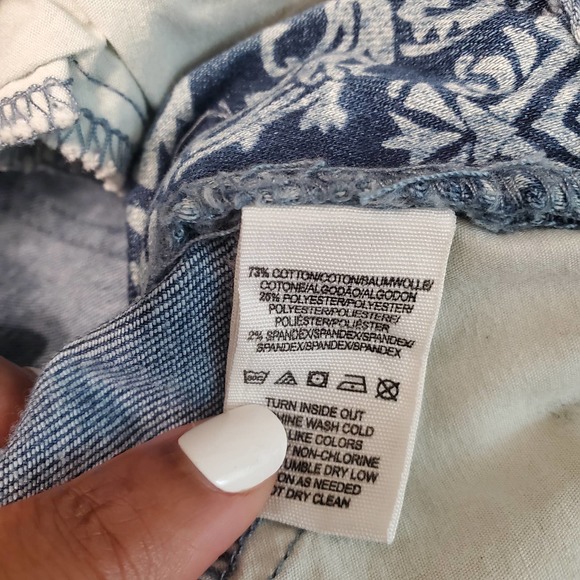 Free People Blue and Cream Patterned Skinny Jeans - Picture 11 of 16